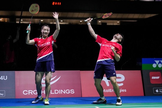 对他的竞技 对他的竞技