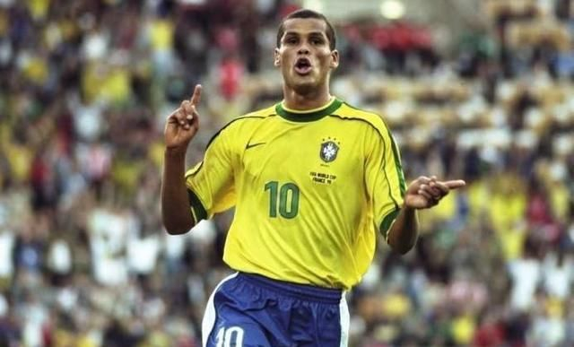 引着无数球 引着无数球