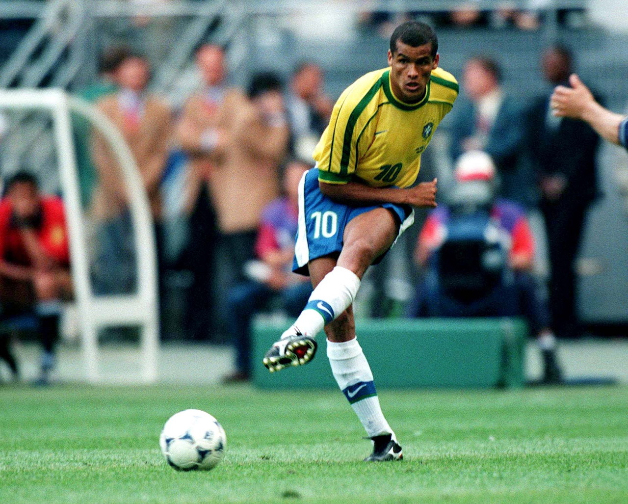 望和对斯诺 望和对斯诺